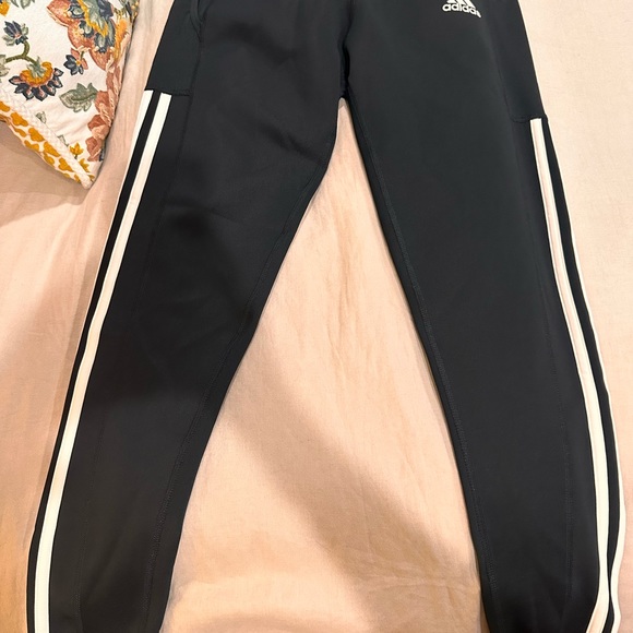 Adidas Lightweight High Rise Leggings - Picture 2 of 4